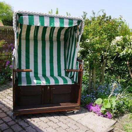 Appartement Baltica 01 *